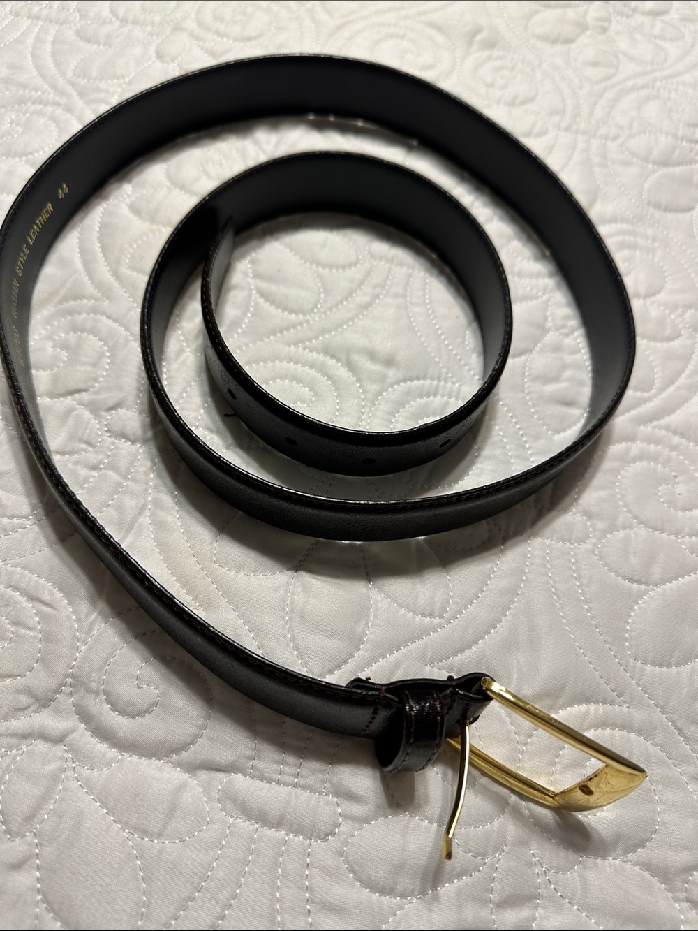 Classic Brown Leather Men's Belt with Gold Buckle